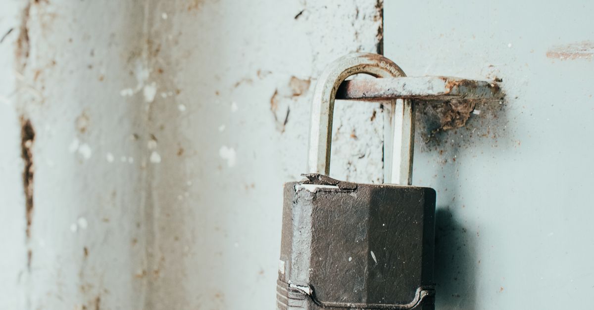 When to Replace a Sticking or Worn Door Knob Lock — Floral Park Locksmith