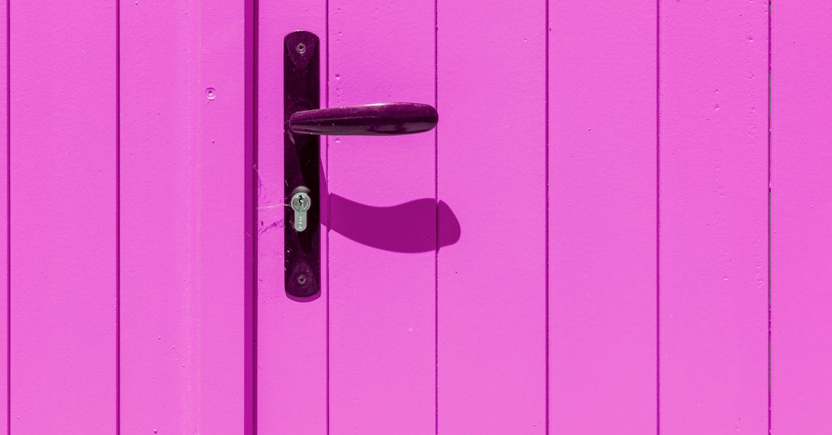 front door lock key — Floral Park Locksmith