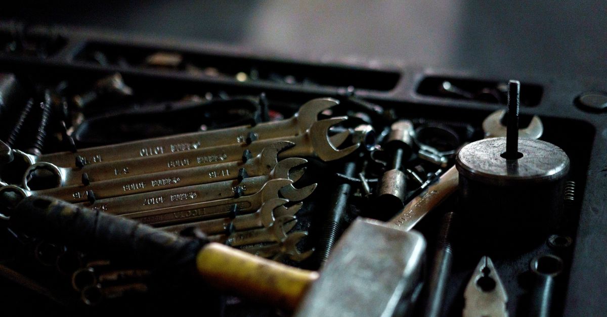 locksmith tools keys — Floral Park Locksmith
