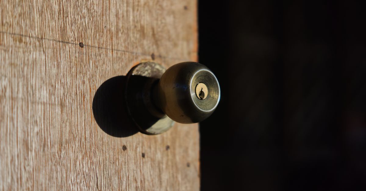Emergency Locksmith Response for Floral Park Residents — Door Knob Lockouts and Beyond — Floral Park Locksmith